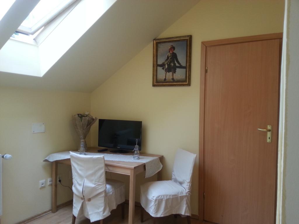 Center Park Apartment Cluj-Napoca Eksteriør billede